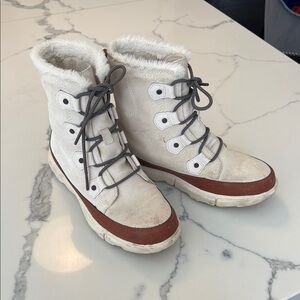 Women's Sorel White and Brown Winter Boots
